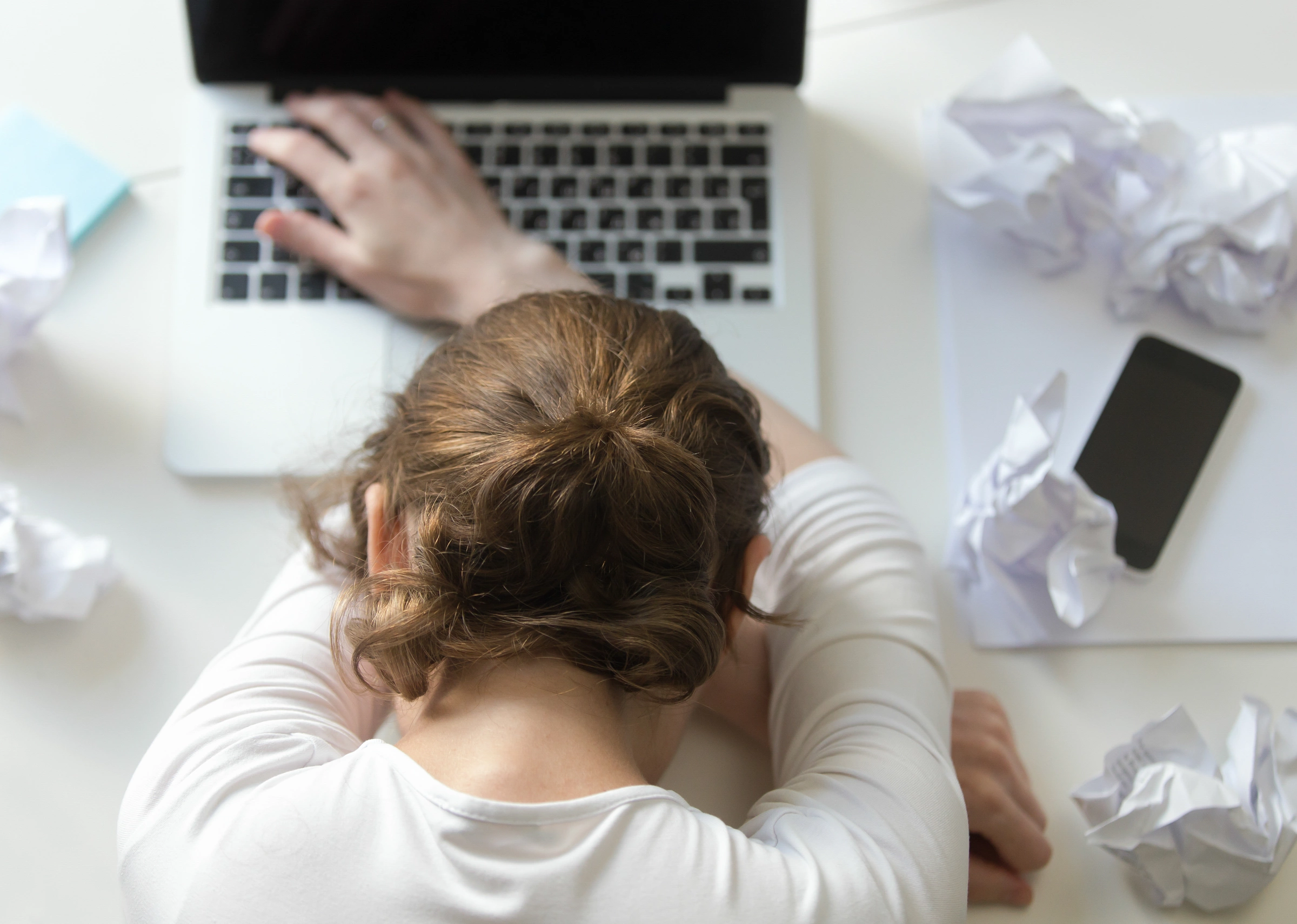 Căng Thẳng Kéo Dài Ảnh Hưởng Đến Trạng Thái Cơ Thể Như Thế Nào